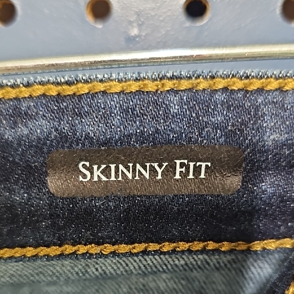 Judy Blue Jeans - Picture 5 of 6